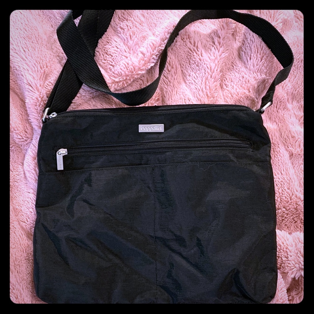 Baggallini bag
